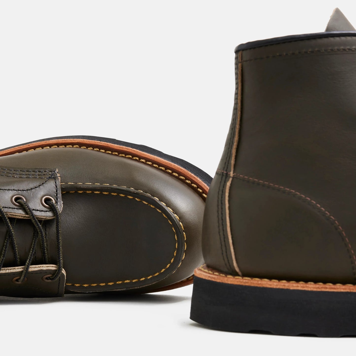 Red Wing Shoes Classic Moc in Alpine Leather 8828 | Red Wing Heritage